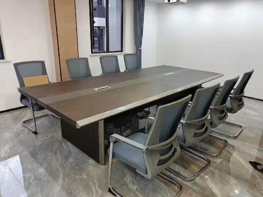 如何选购适合团队办公室的天津办公家具？